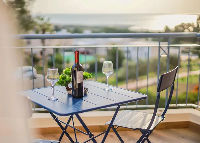 H&o Venus Sea View Apartment Paphos