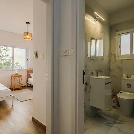 H&o Venus Sea View Apartment